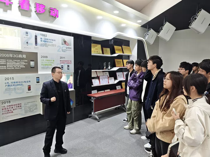 a33c8a03fe734c3fbcea79a193475077