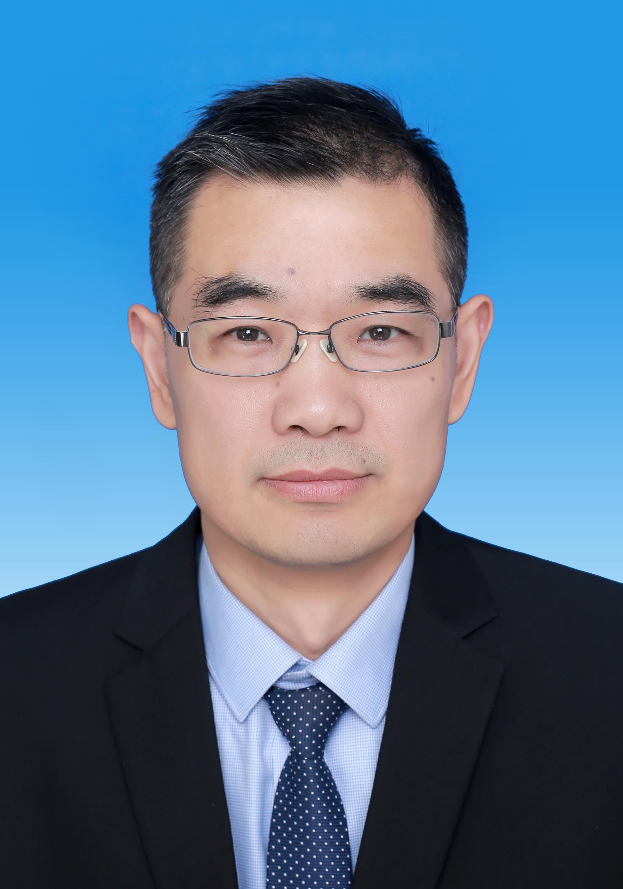 仲志国照片